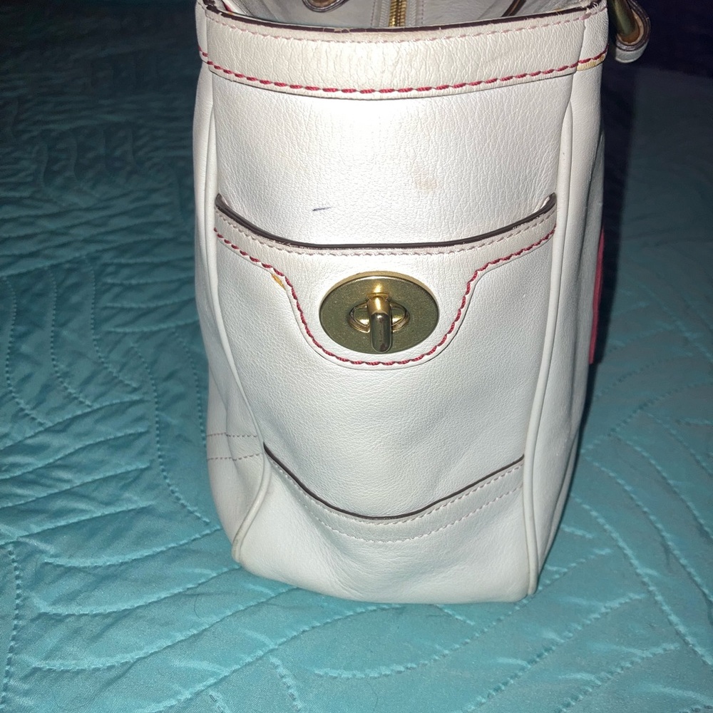 Coach Poppies for Peace White Bag with Multicolor Floral Design/LE/retired - Picture 7 of 16